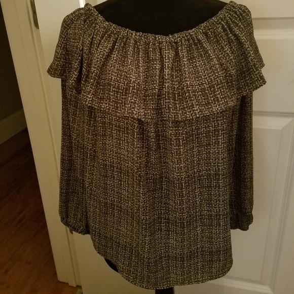 Shoulder Ruffle Blouse - Picture 1 of 4